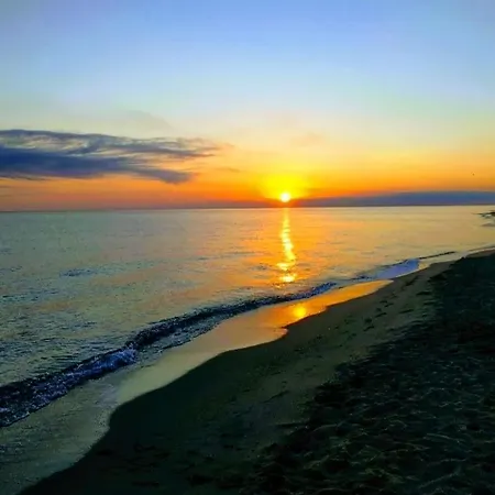 Dionisos 2* Neoi Poroi