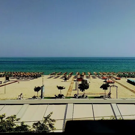 Dionisos Hotel 2*