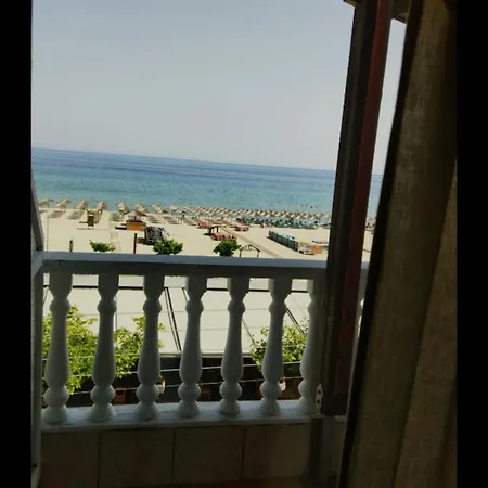 Hotel Dionisos 2*