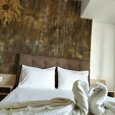 Dionisos Hotel 2*